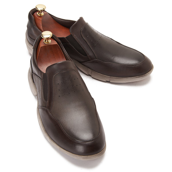 Vatrina Genuine Leather Moc Toe Loafer - Brown