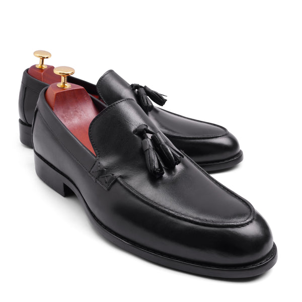 Vatrina Genuine Leather Tassel Loafer - Black