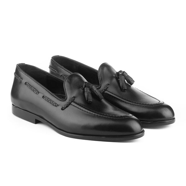 Vatrina Genuine Leather Moc Toe Loafers - Black
